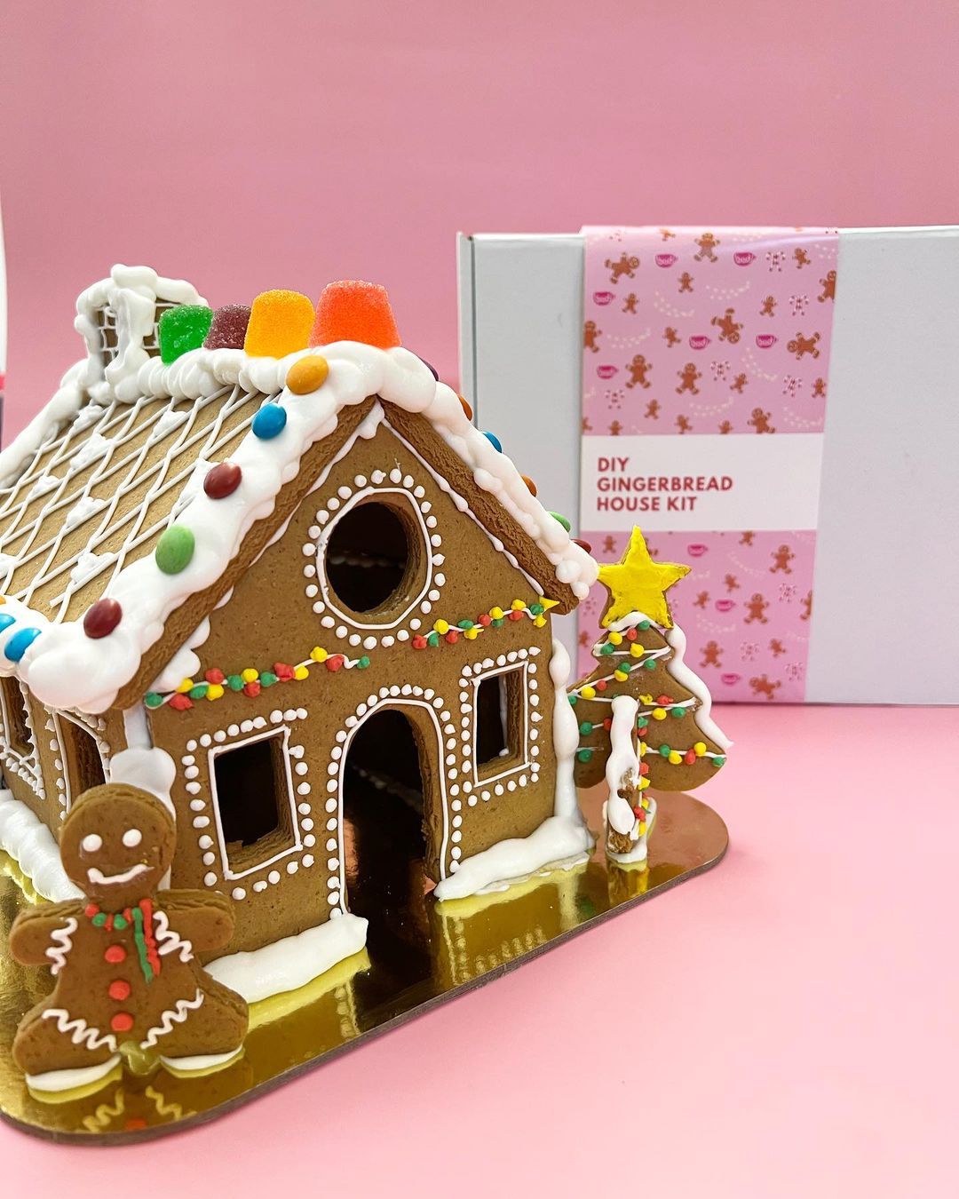 Bad Cafe DIY gingerbread house kit